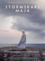 Plakatmotiv "Stormskärs Maja - Von Liebe getragen, von Stürmen geprägt"